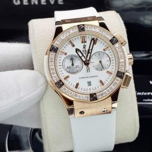 ساعت زنانه نگین باگتی هابلوت ۳ موتوره رزگلد سفید Hublot